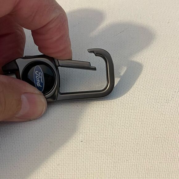 Ford Logo Key Fob Keychain in Metal NWT - Picture 5 of 7